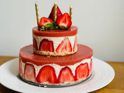 免烤！雙層草莓蛋糕