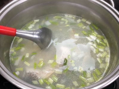 參考食譜 : 鱸魚湯