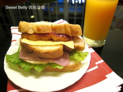 參考食譜 : 薯餅總匯三明治