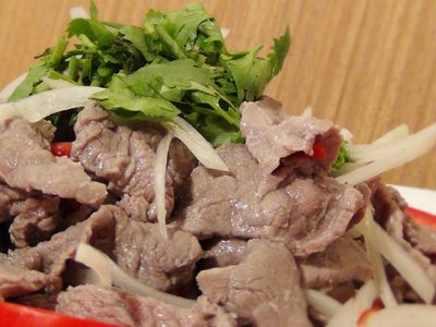 參考食譜 : 【哇菜影音食譜】泰式酸辣牛肉片