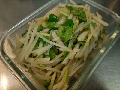 參考食譜 : 涼拌馬鈴薯絲
