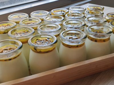 參考食譜 : [親子料理] 百香果鮮奶酪