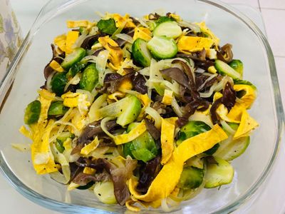 營養豐富：奶油綜合蔬菜蛋絲