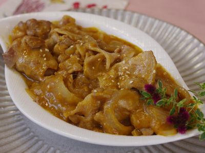 參考食譜 : 【 薑汁燒肉】滿口火熱沸騰悸動的美味！