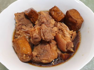 電鍋出好菜-滷豬腳