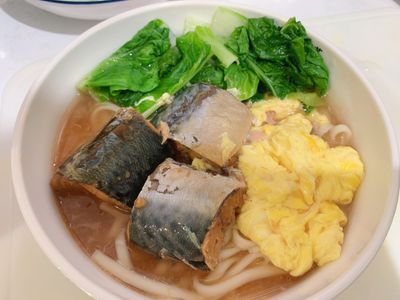 參考食譜 : 南部人都吃過的 鯖魚罐頭麵
