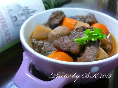 參考食譜 : 紅酒燉牛肉