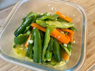 參考食譜 : 夏日清爽涼拌小黃瓜