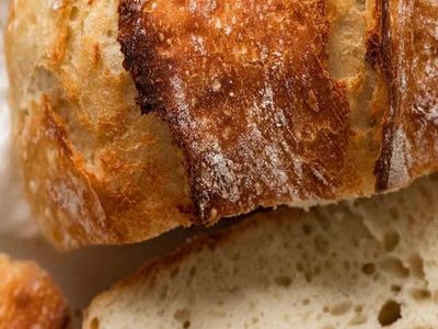 參考食譜 : 四種原料簡單歐式麵包