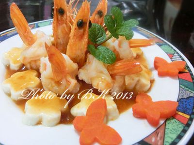 參考食譜 : [萬家香大吟釀薄鹽醬油]花團錦簇慶團圓~蝴蝶豆腐