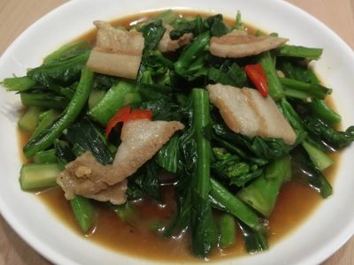 五花肉炒芥藍