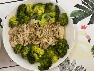 清蒸花椰菜雞胸肉