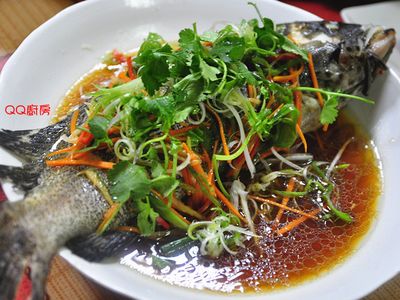 參考食譜 : 醬淋清蒸石班