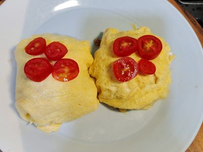 日式賞花飯糰2~~番茄雞肉蛋包飯糰