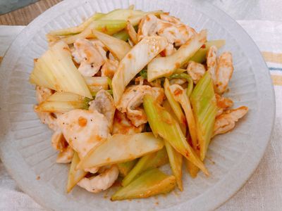 花生胡麻醬炒雞胸肉