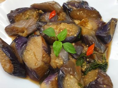 參考食譜 : 塔香茄子（10分鐘上菜）🔹樂樂瑪麻