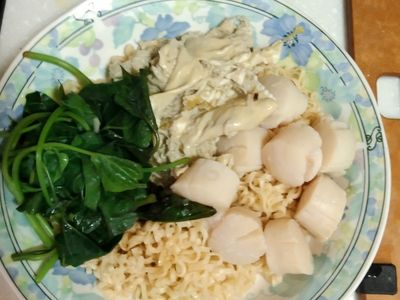 地瓜葉干貝雞蛋麵