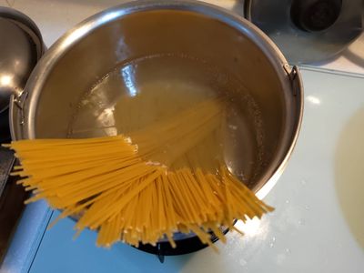 煮義大利麵