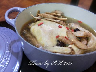參考食譜 : 全家平安~人蔘雞湯