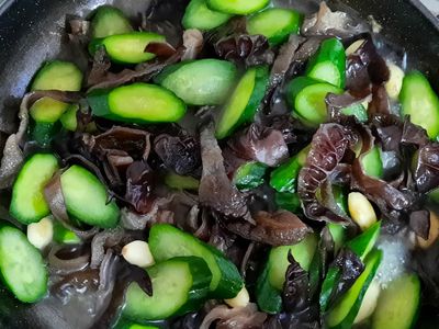木耳炒小黃瓜
