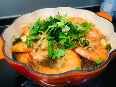 參考食譜 : 十三香鮮蝦粉絲煲