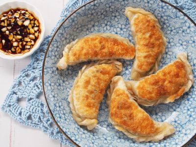 水餃皮變身韭菜盒子