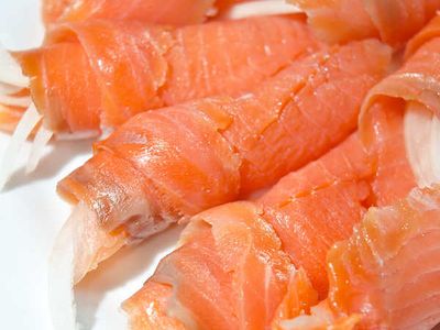 [上野物產] 義式煙燻鮭魚裹洋蔥