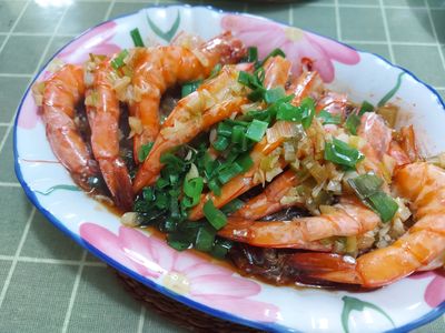 年節必備料理－蒜蓉蒸蝦，簡單又氣派