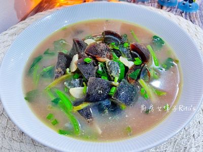 參考食譜 : 莧菜皮蛋湯