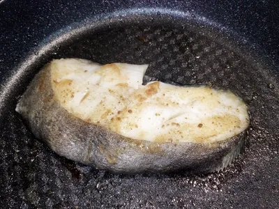 乾煎鱈魚(大比目魚)