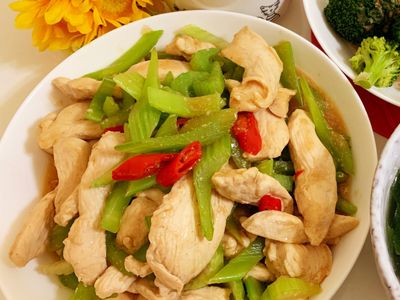 芹菜炒雞肉