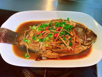 參考食譜 : 紅燒吳郭魚