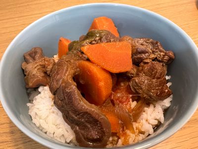 參考食譜 : 台式紅燒番茄牛