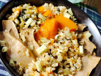 南瓜海帶杏鮑菇炊糙米飯（素食）