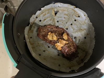 參考食譜 : 氣炸鍋牛排