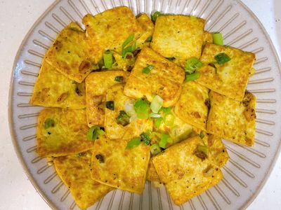 參考食譜 : 香煎雞蛋豆腐