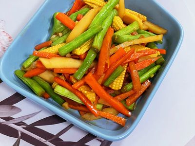 參考食譜 : 四季豆炒食蔬