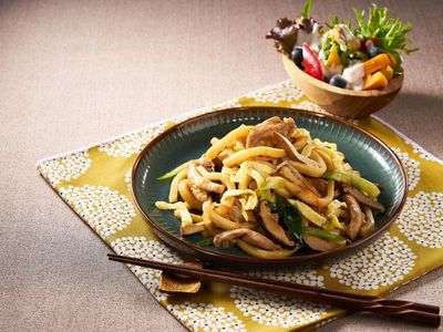 參考食譜 : 什錦炒烏冬