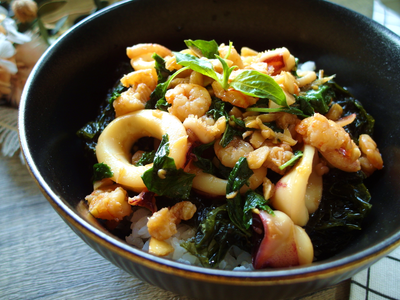 【海鮮料理】三杯小卷蓋飯