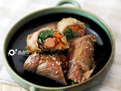 參考食譜 : 煙燻香腸蔬菜卷by戀戀家