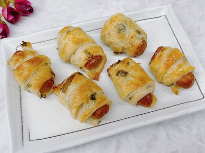 參考食譜 : 氣炸蔥抓餅熱狗捲~氣炸鍋食譜