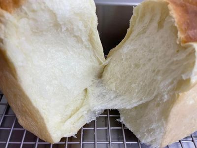 參考食譜 : 日式鮮奶生吐司