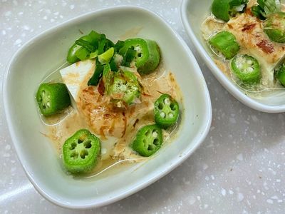 涼拌胡麻秋葵豆腐｜5分鐘完成超簡易