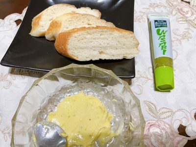 哇撒比抹醬麵包