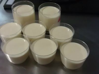 參考食譜 : 【動手做料理】雞蛋牛奶布丁
