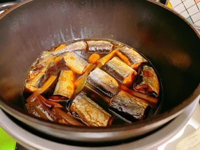 參考食譜 : 秋刀魚佃煮-By Vermicular