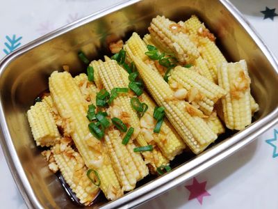 參考食譜 : 奶油蒜香玉米筍