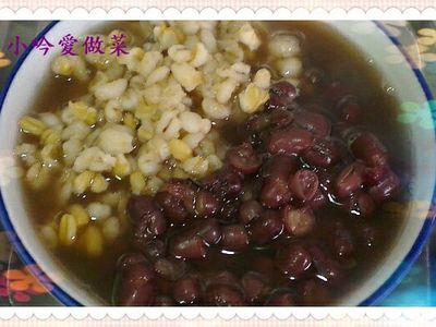 參考食譜 : ღ小吟愛做菜ღ  下午點心[薏仁燕麥片紅豆湯]