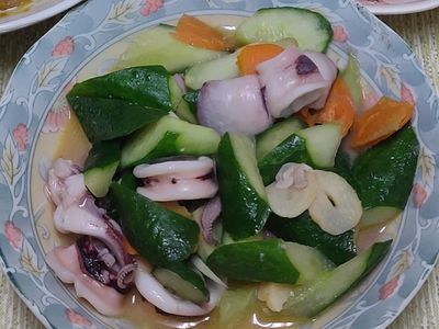 懶人菜譜-小黃瓜炒透抽