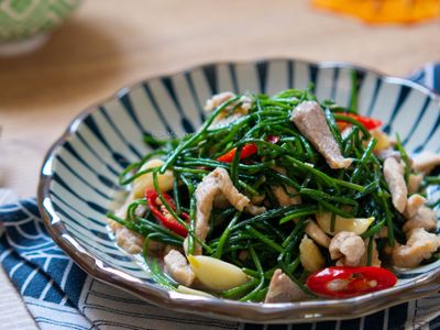 參考食譜 : #262 肉絲炒水蓮